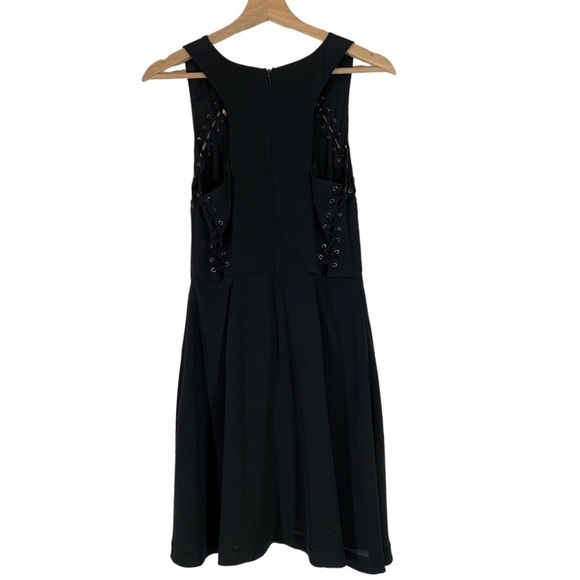 GREYLIN Grommet Lace up Sleeveless Mini Dress Size Small - Picture 2 of 7